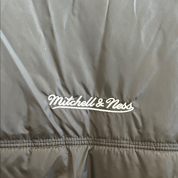 Seattle Seahawks Black NFC Throwback Mitchell & Ness Puffer Jacket - Picture 5 of 7